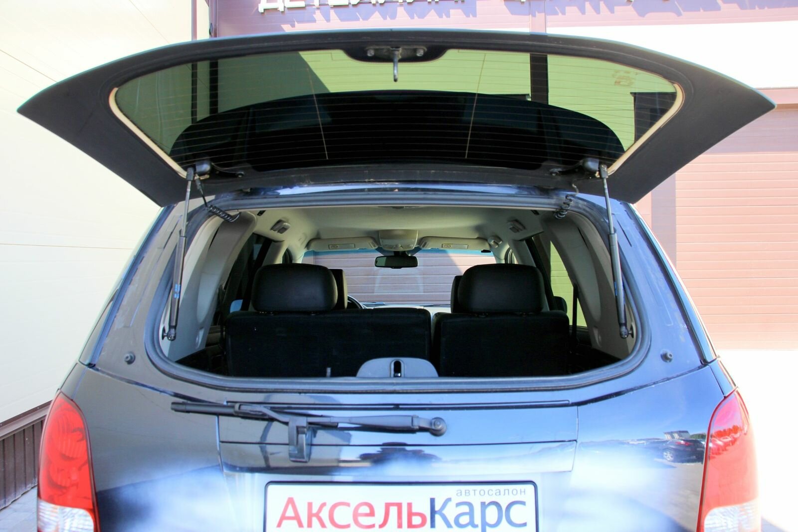 Renault Megane, III  Универсал 5 дв. 2009 Белый 1.5d MT (85 л.с.) 272001 км