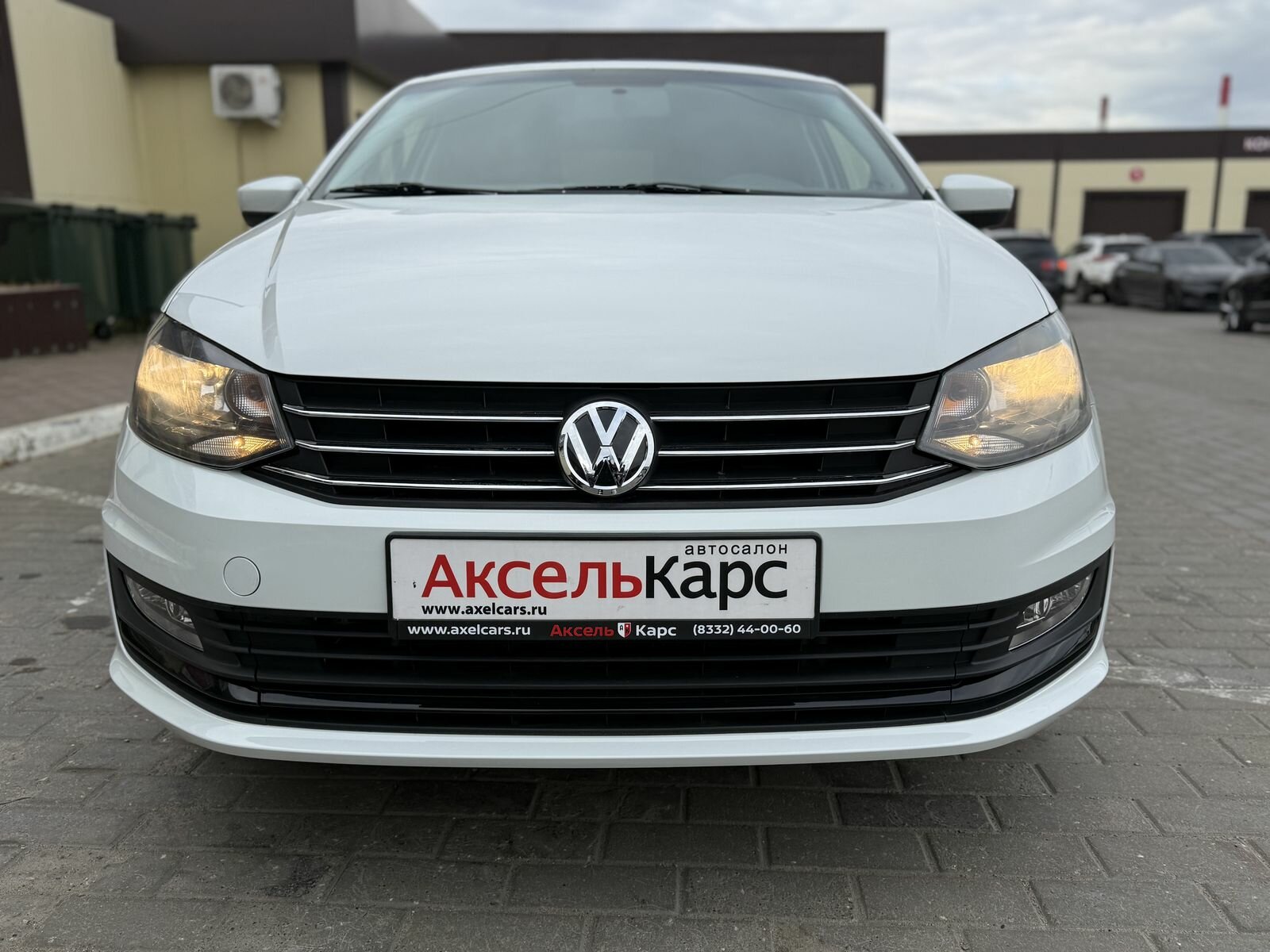 Citroen   Цельнометаллический фургон 2017 Белый  151097 км