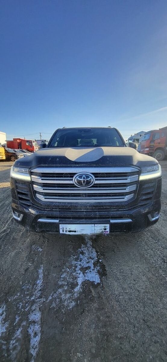 Toyota Land Cruiser, 300 Series ZX (5 мест) Внедорожник 5 дв. 2023 Черный 3.4d AT (309 л.с.) 4WD 88172 км