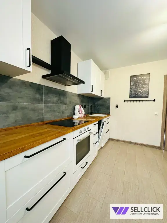 Квартира 3 комнаты, 75 м², 15/18 эт., Агент