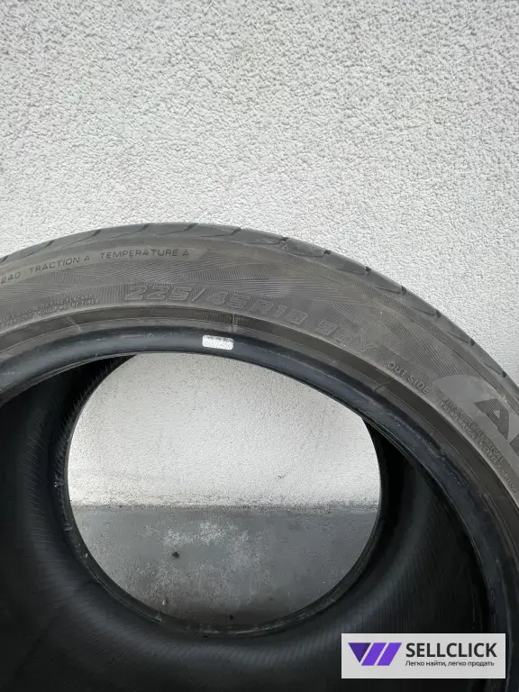 Yokohama Advan Sport V105 225/45 R18 95Y XL