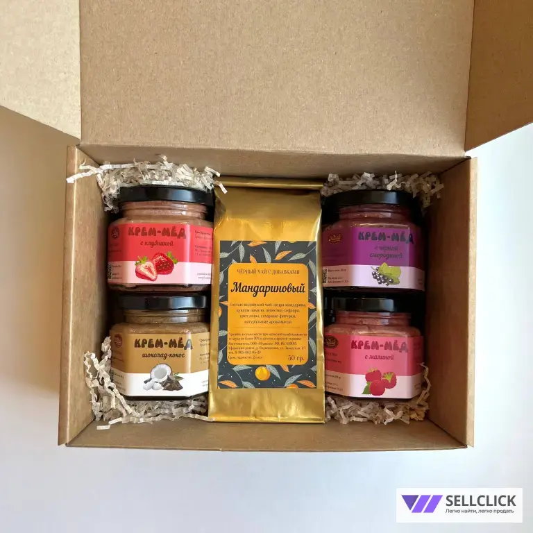 Новогодний набор с чаем и крем-медом суфле