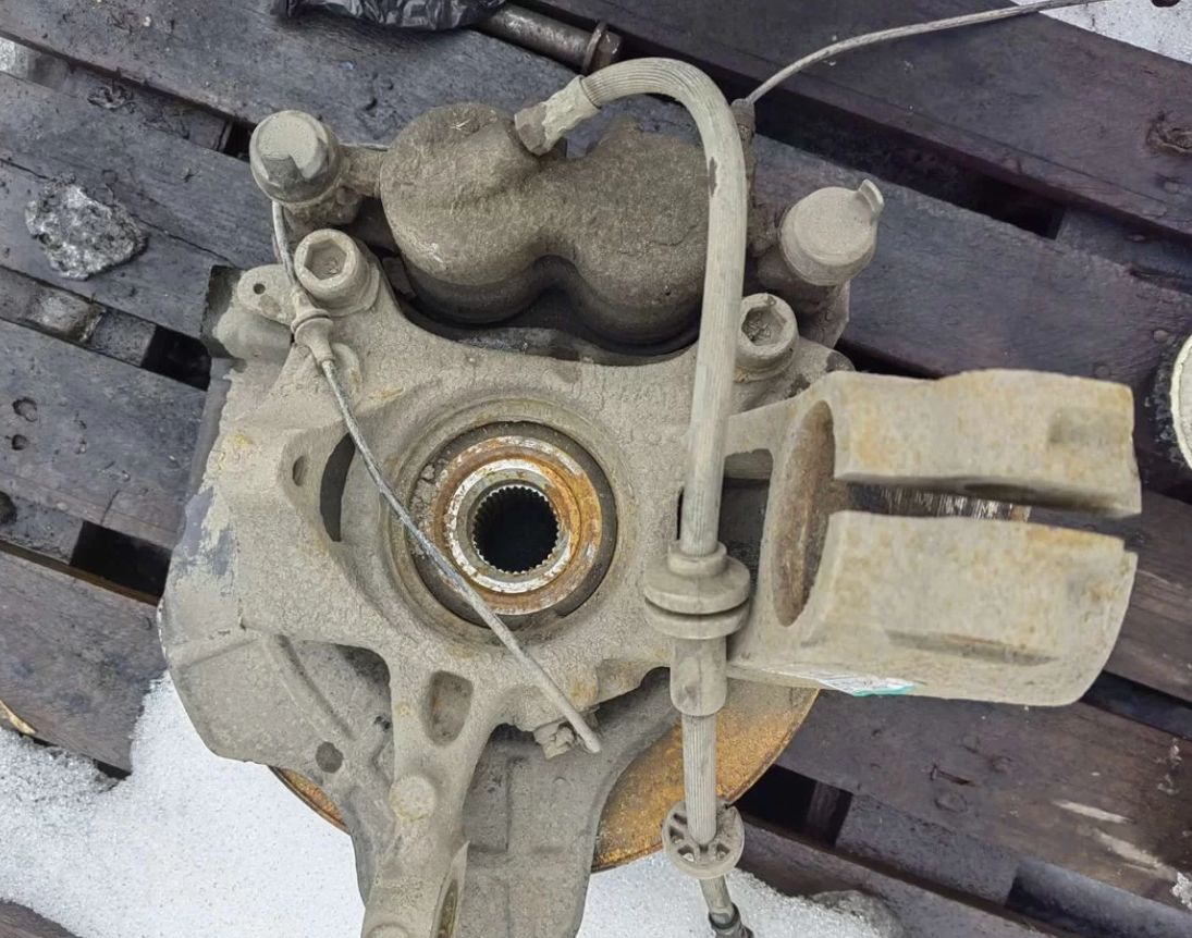 Суппорт передний Ситроен Джампер