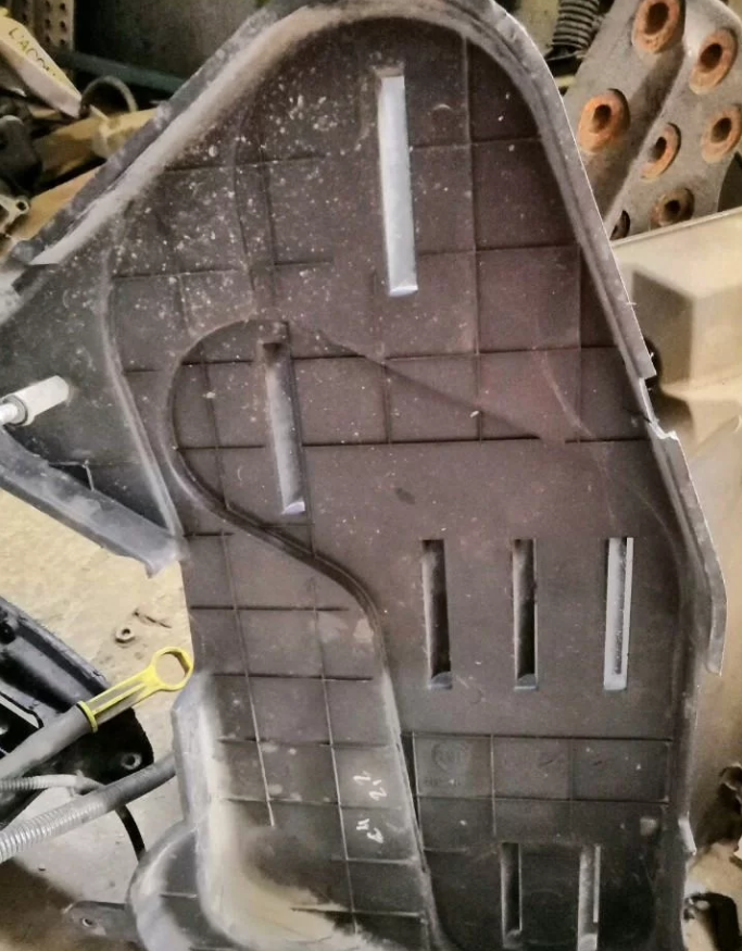 Крышка грм Боксёр Джампер 2.2HD