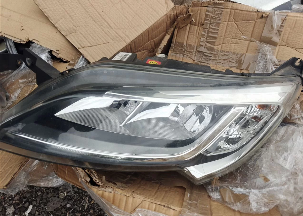 Фара передняя Ситроен Джампер 290