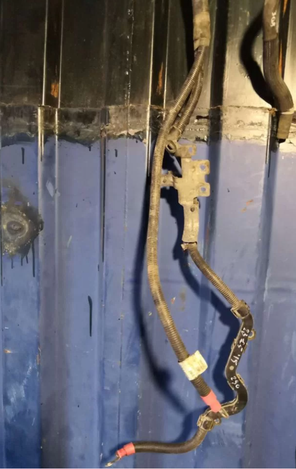 Силовой кабель от акб Фиат Дукато Пежо Боксер Ситр