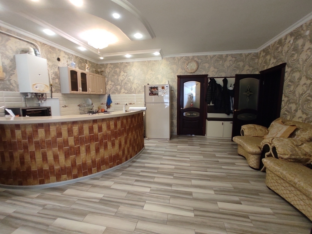 2-к. квартира 90 кв.м, 4/5
