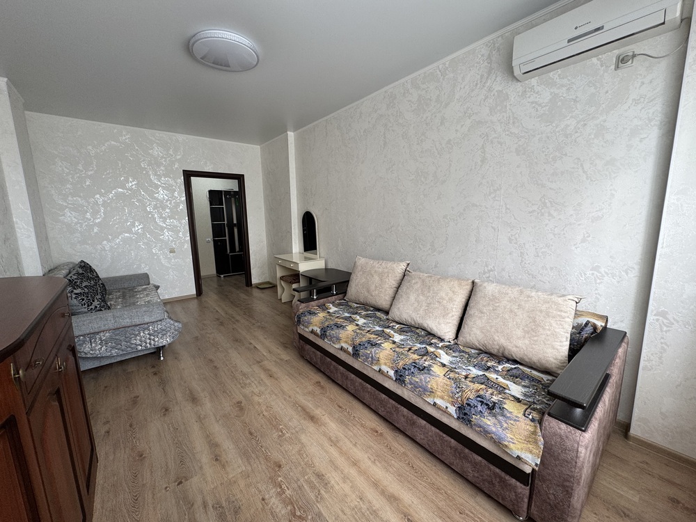 1-к. квартира 42 кв.м, 7/10