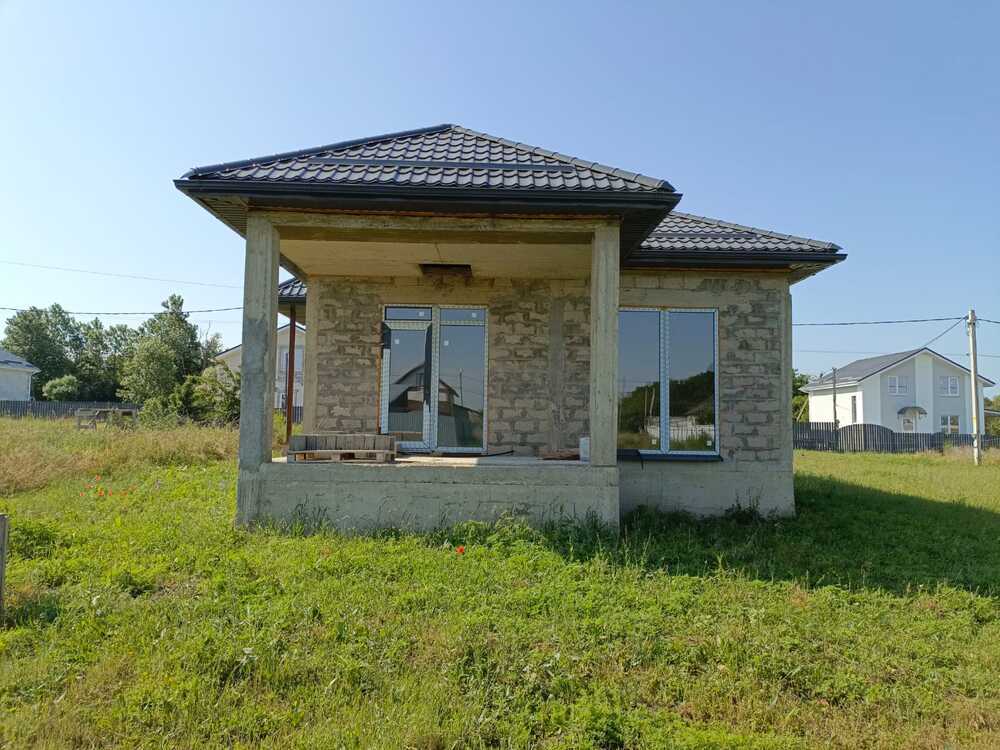 Дом 100 кв.м на участке 6 сот