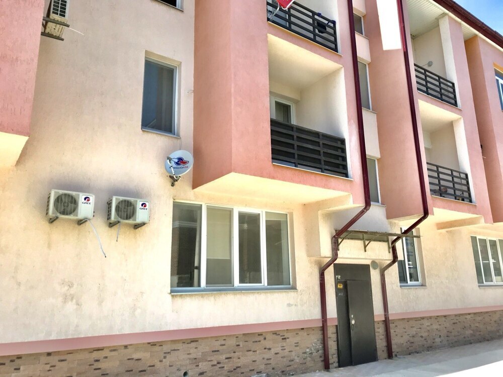 2-к. квартира 60 кв.м, 2/3