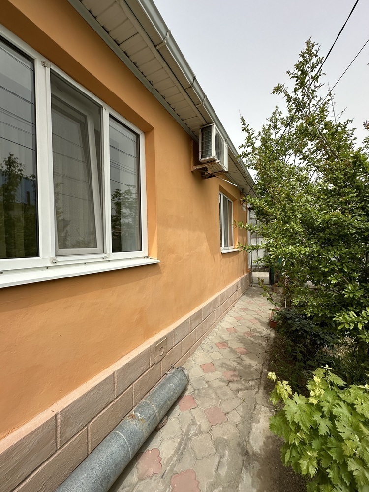 Дом 220 кв.м на участке 4.4 сот