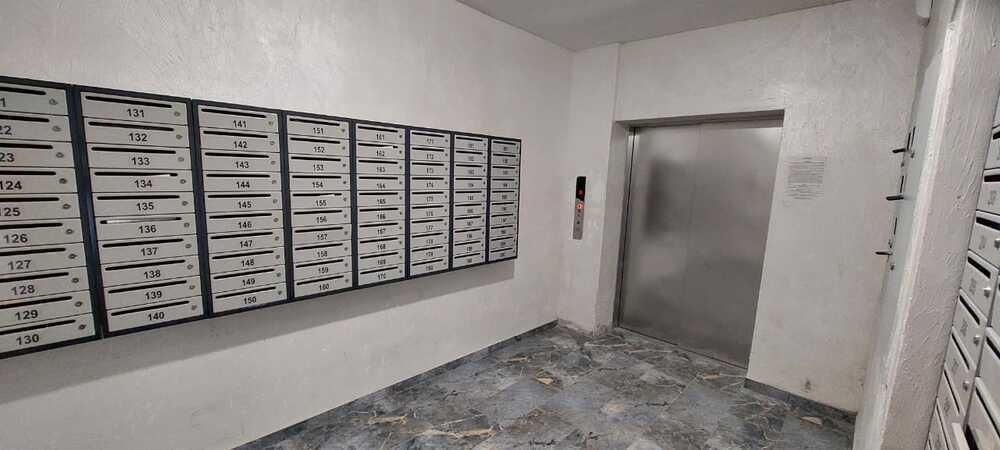 1-к. квартира 52.4 кв.м, 2/12