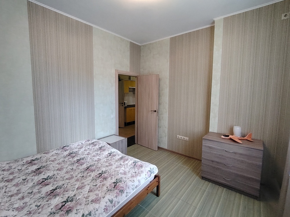 1-к. квартира 40 кв.м, 1/6