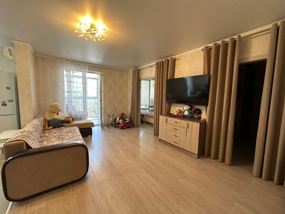 2-к. квартира 58 кв.м, 3/8