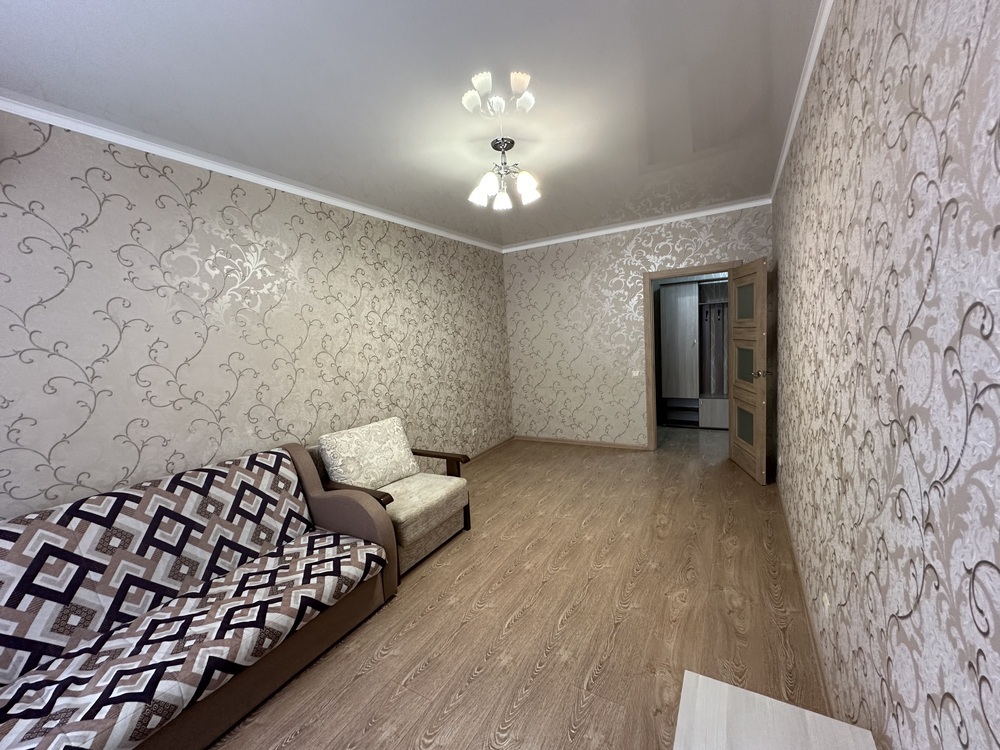 1-к. квартира 42 кв.м, 10/12