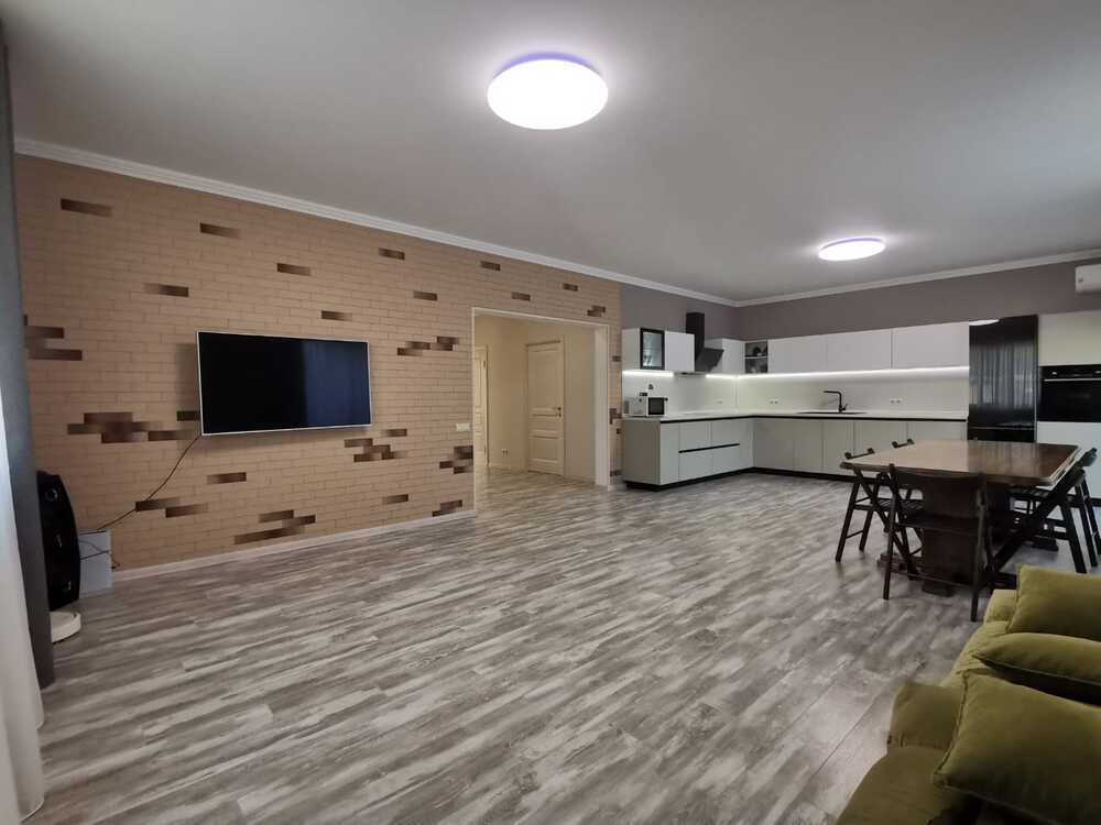 Дом 110 кв.м на участке 5 сот