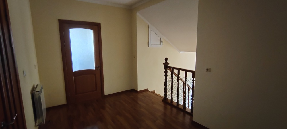 Дом 322 кв.м на участке 9 сот