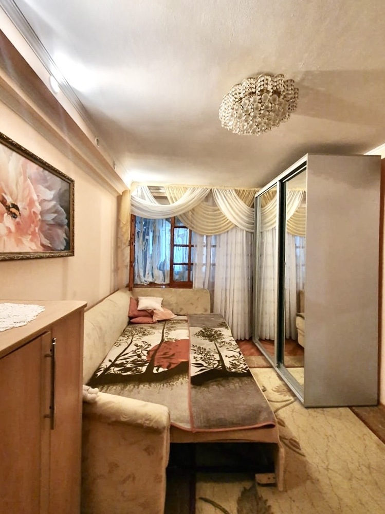3-к. квартира 63.3 кв.м, 1/2