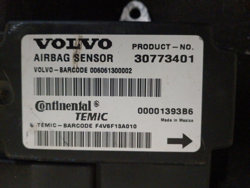 Блок управления AIR BAG подушками безопасности на Volvo S40 II / Вольво С40 2 дорест 2004-2012г. \nОригинал.\nВ отличном состоянии. Без дефектов.\nГарантия на установку и проверку.\nКонтрактная запчасть из Японии. \nОтправим в регионы ТК.\nНа этот автомоб