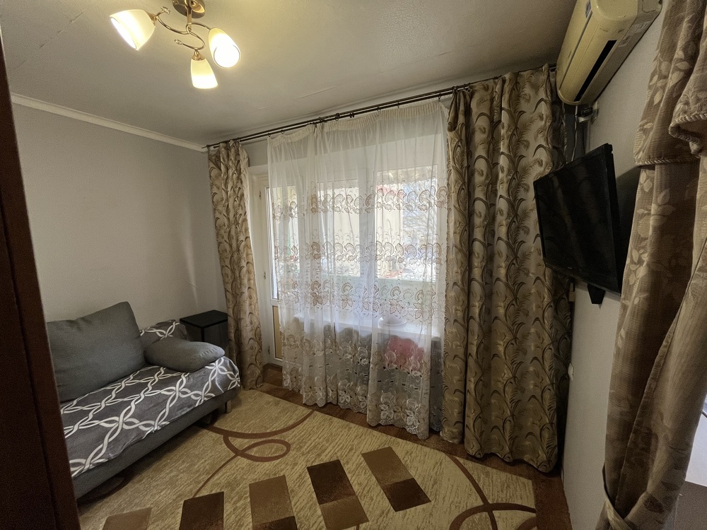 2-к. квартира 30 кв.м, 2/5