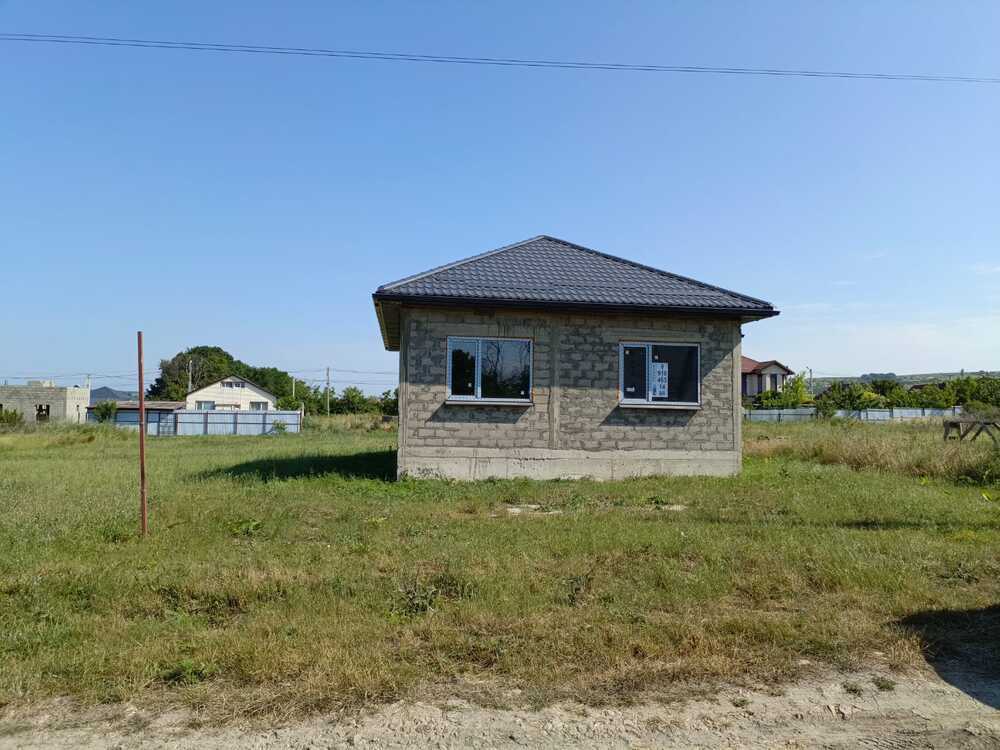 Дом 100 кв.м на участке 6 сот