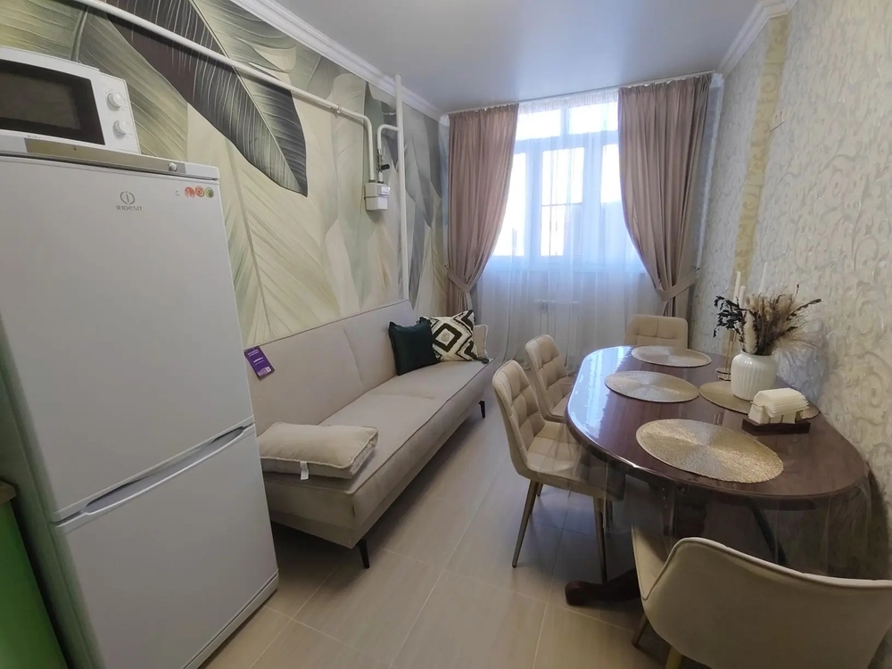 1-к. квартира 42 кв.м, 2/9