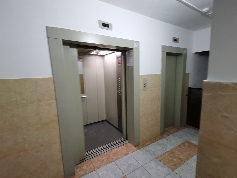 3-к. квартира 92 кв.м, 8/16