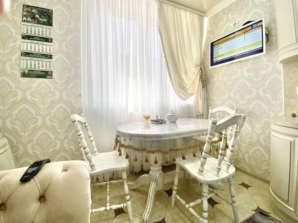 1-к. квартира 40.7 кв.м, 1/16