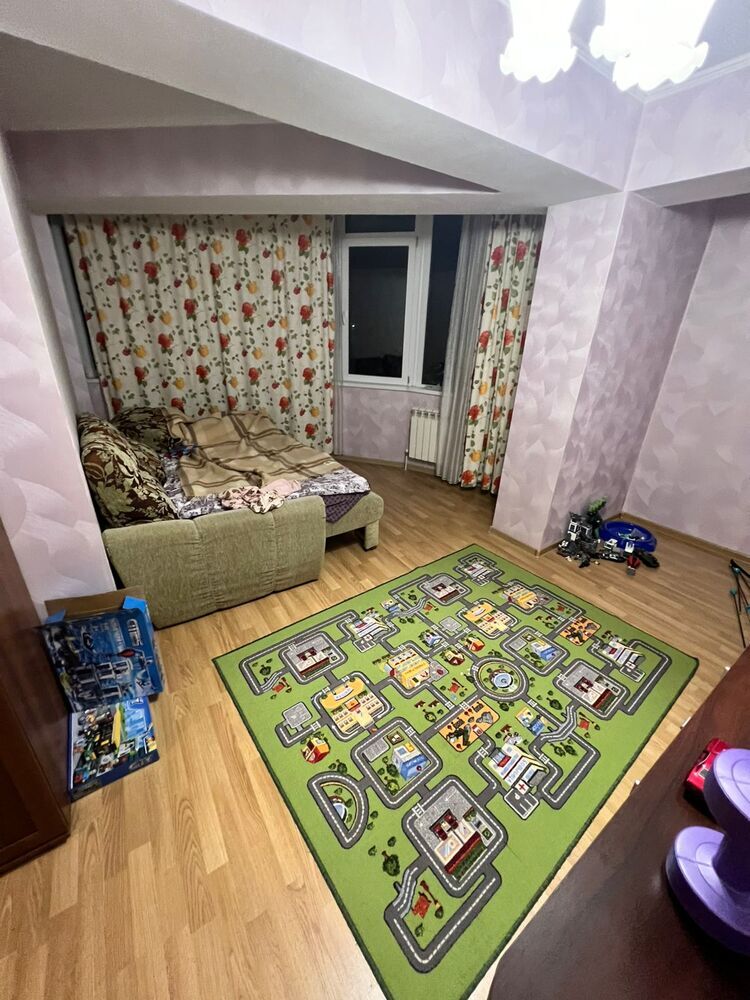 2-к. квартира 72 кв.м, 4/6