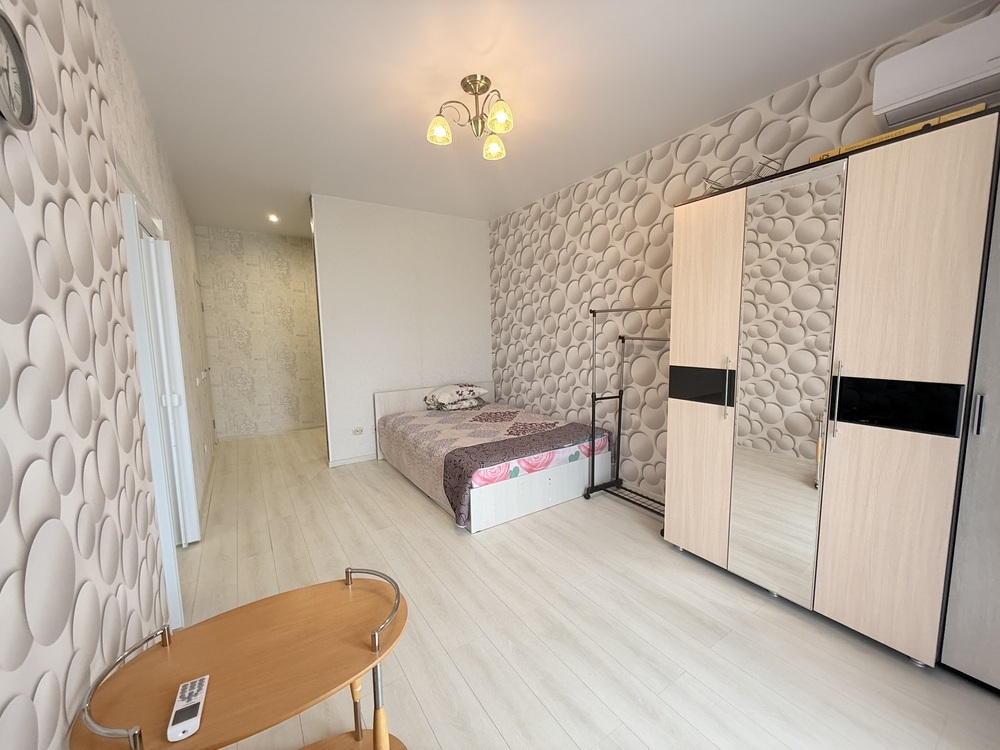 1-к. квартира 42.7 кв.м, 1/3