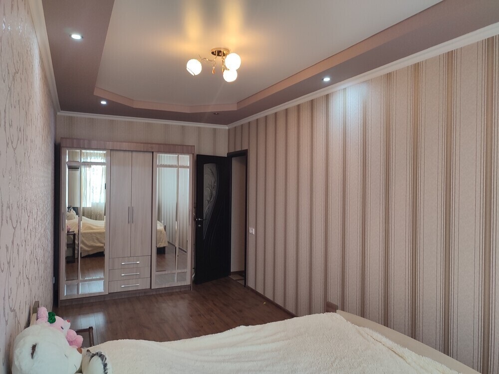 2-к. квартира 56 кв.м, 4/4
