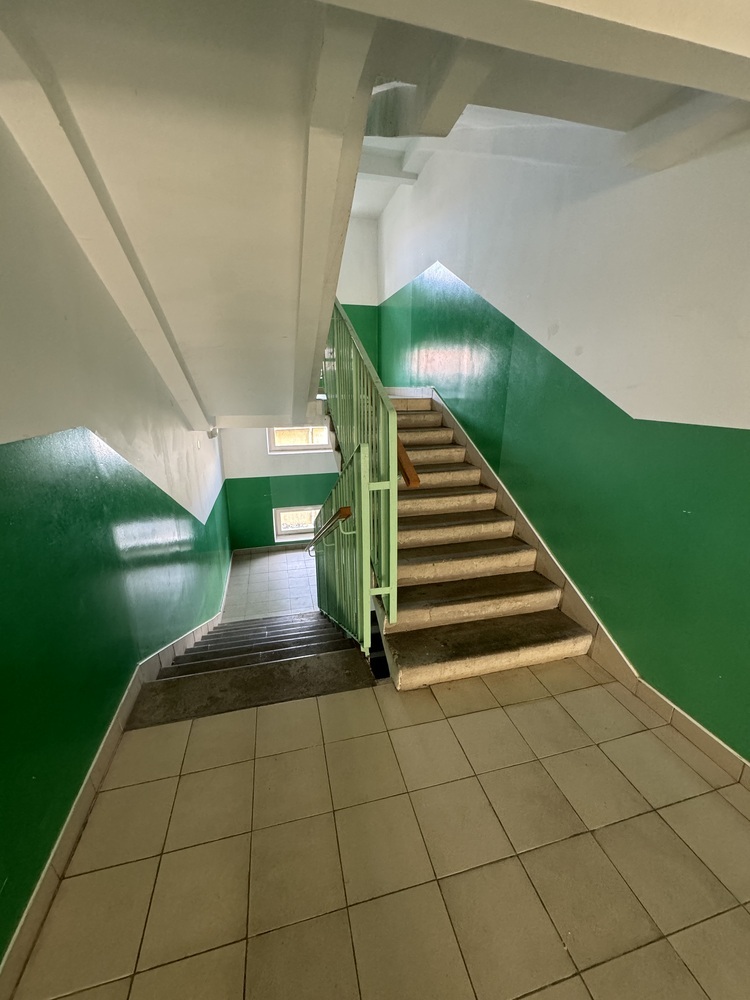 2-к. квартира 73 кв.м, 3/8