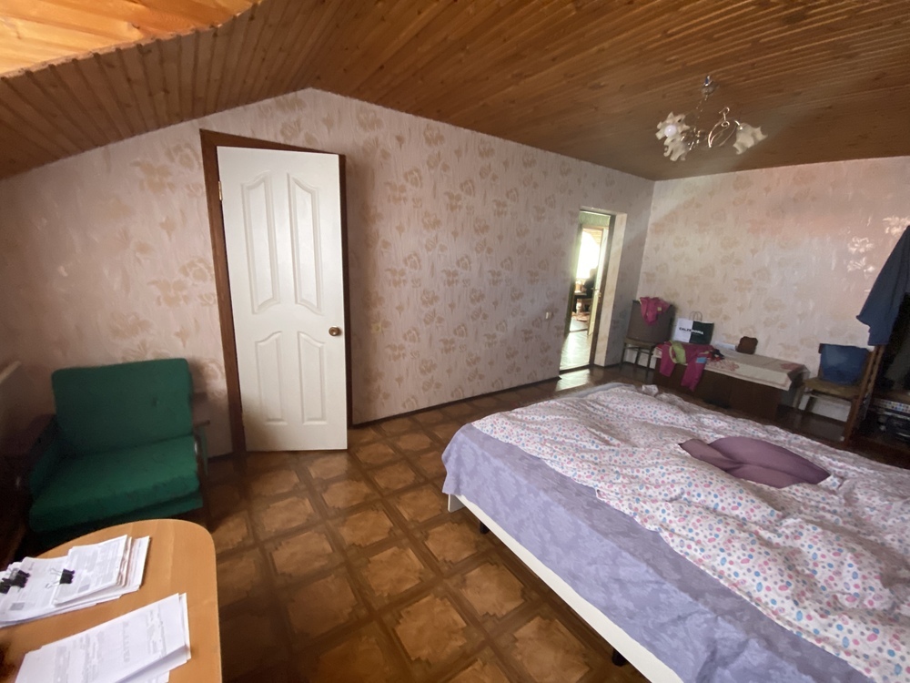 Дом 201 кв.м на участке 3.5 сот