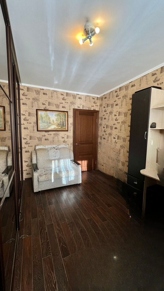 3-к. квартира 84 кв.м, 2/9