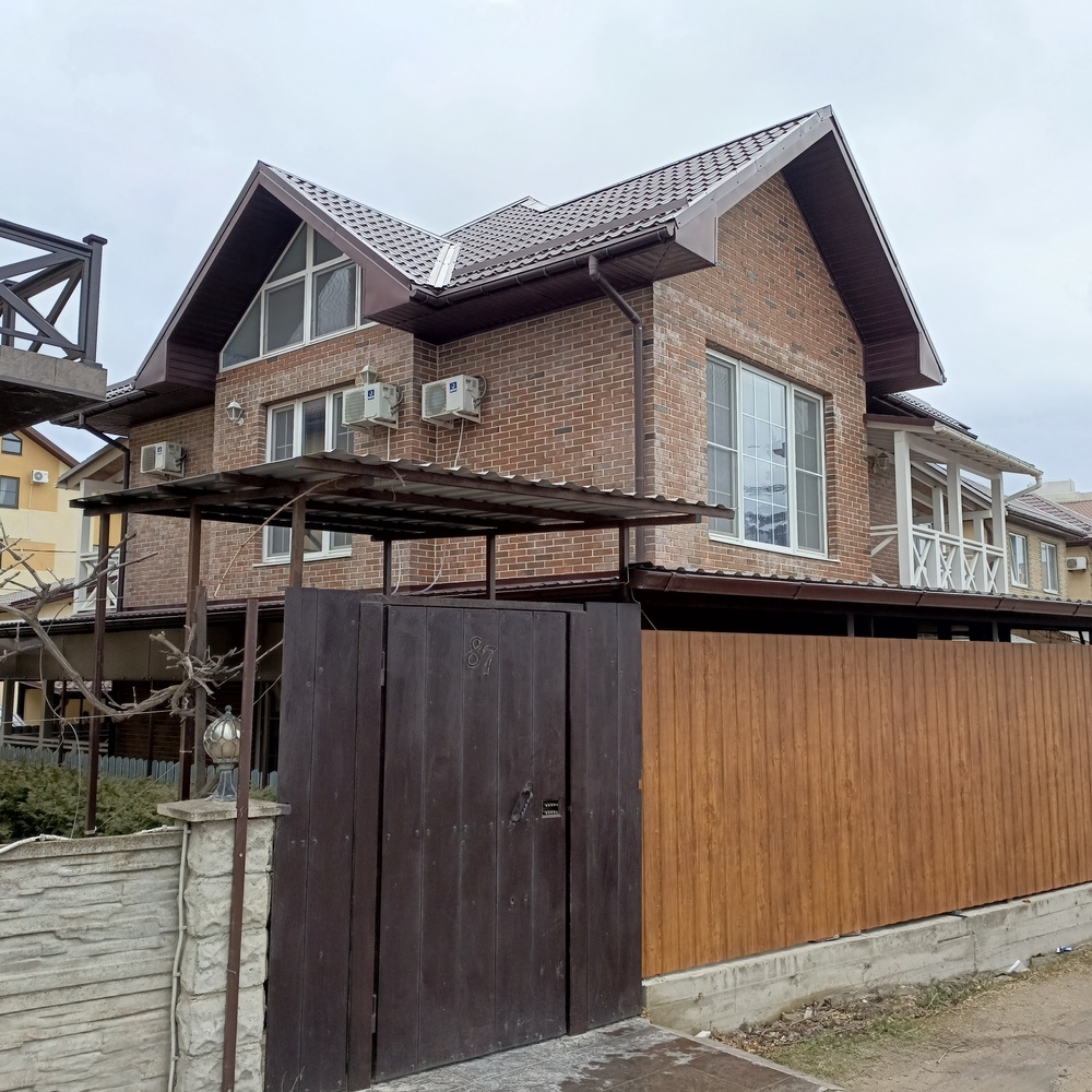 Дом 364 кв.м на участке 8.8 сот