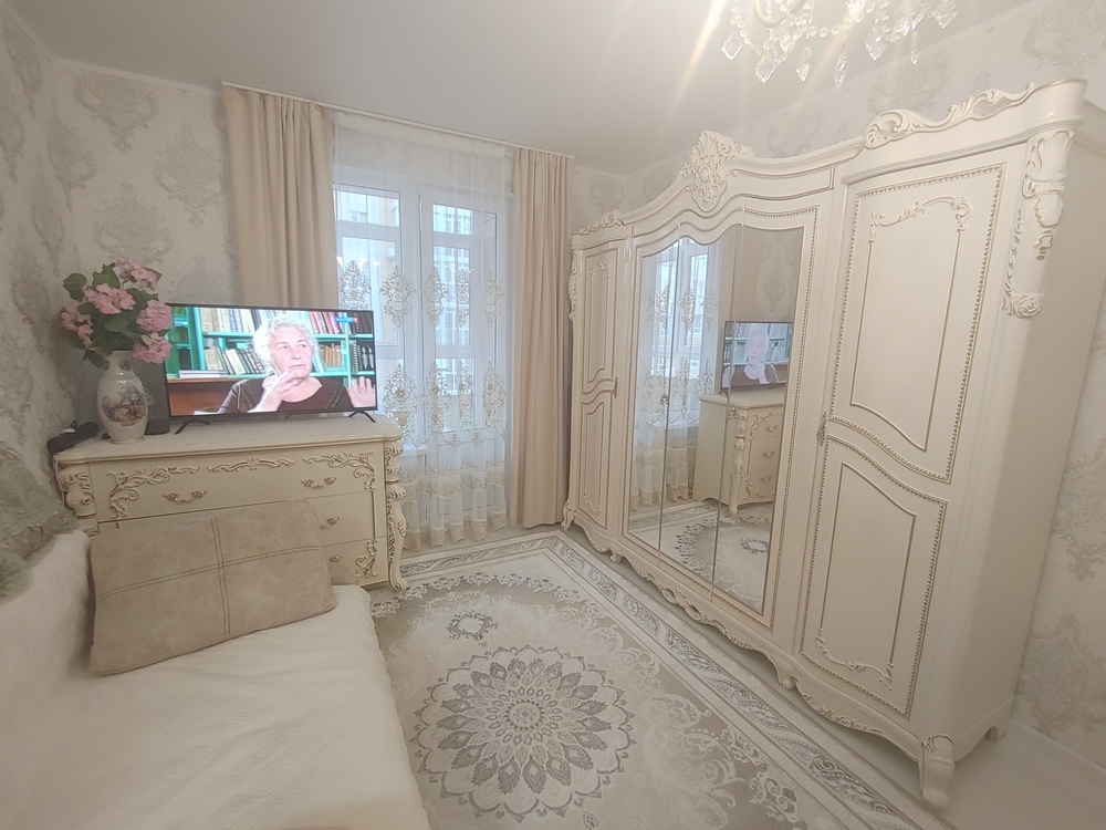 1-к. квартира 37 кв.м, 2/8