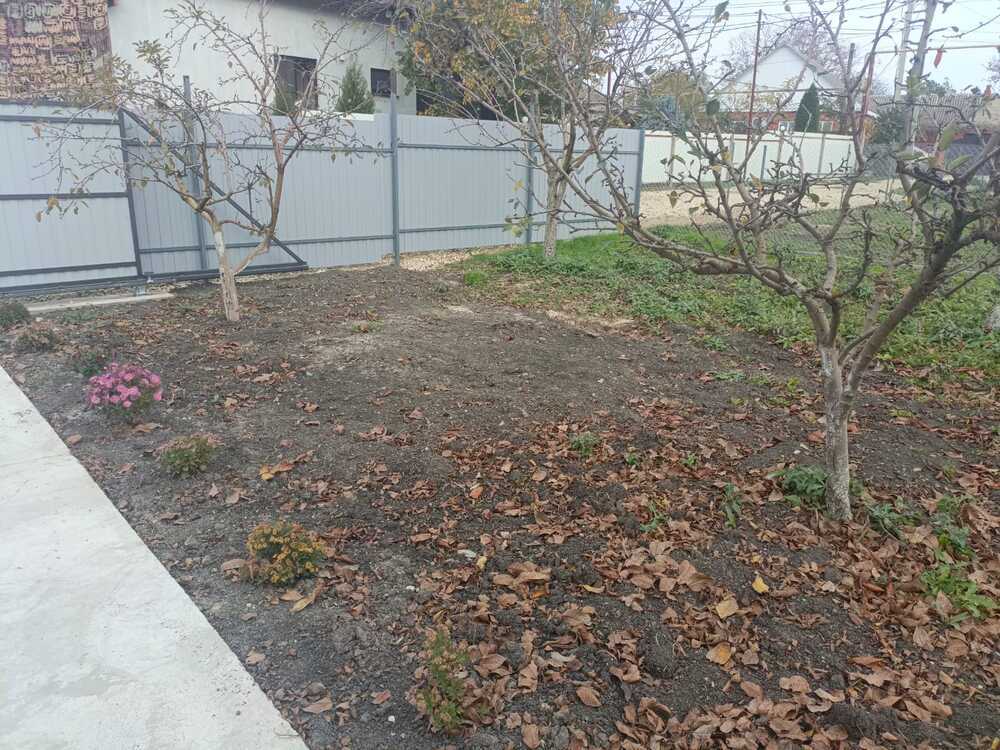 Дом 100 кв.м на участке 6 сот