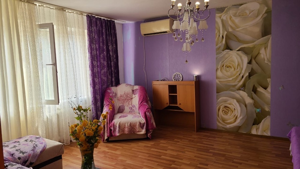 1-к. квартира 50.7 кв.м, 2/10
