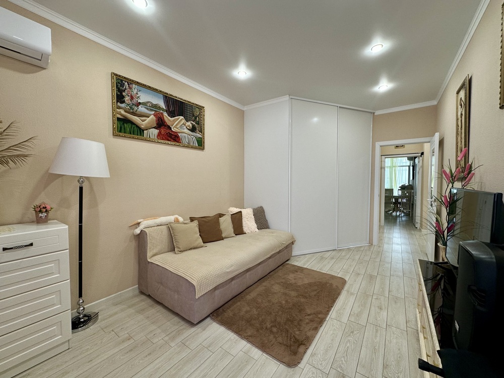 2-к. квартира 72 кв.м, 3/4