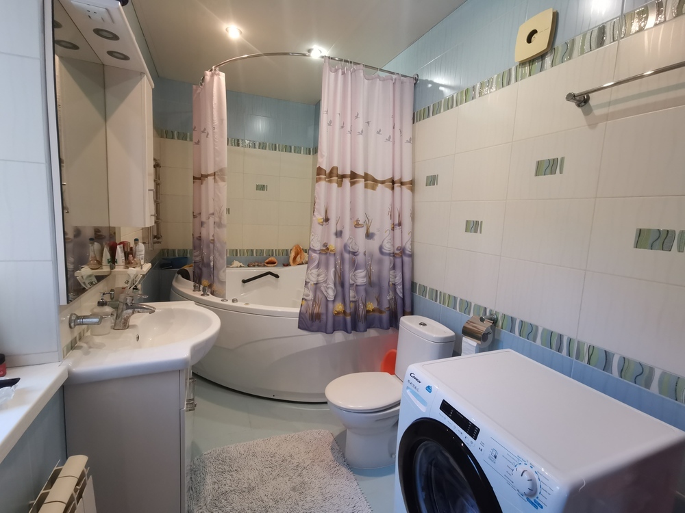 2-к. квартира 122 кв.м, 4/7