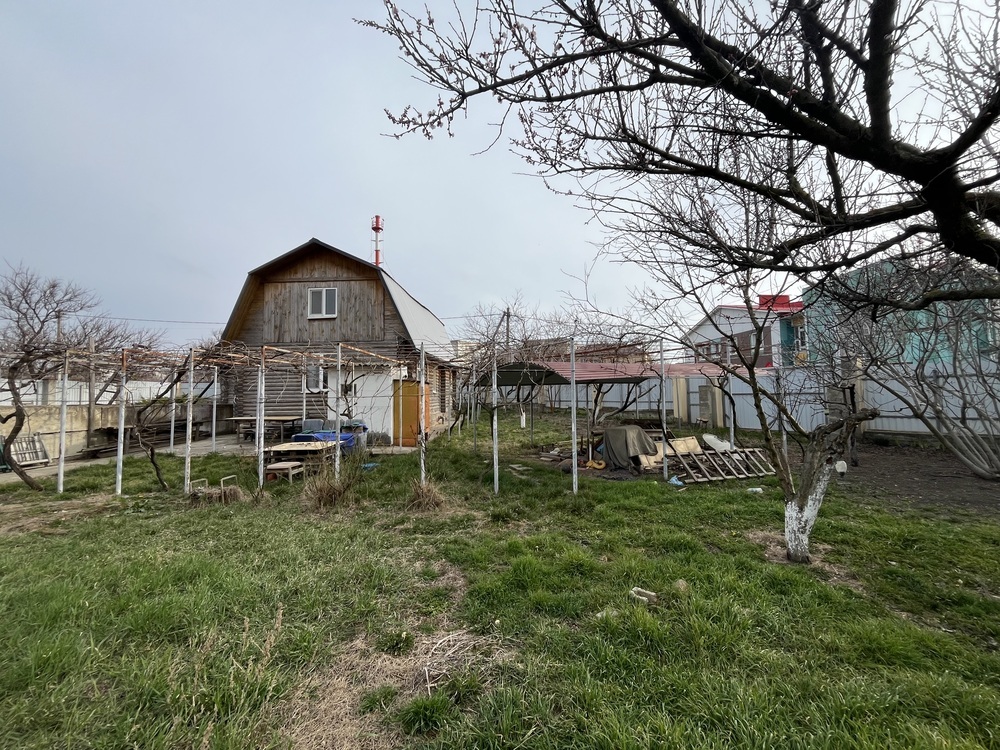 Дом 100 кв.м на участке 8 сот