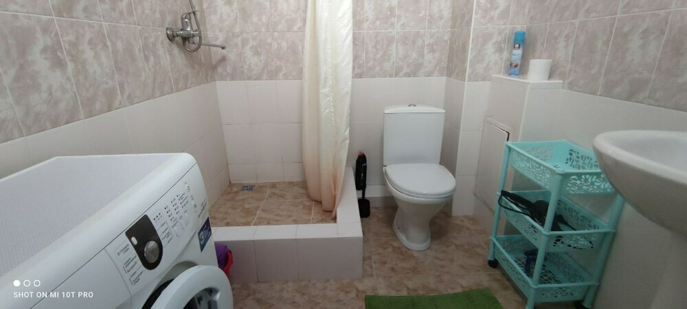 1-к. квартира 42 кв.м, 3/3