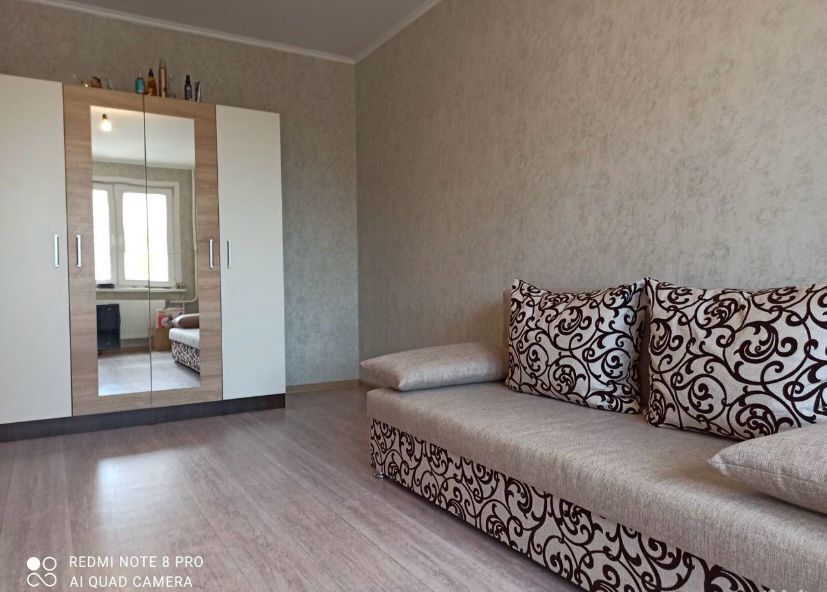 1-к. квартира 38 кв.м, 13/16