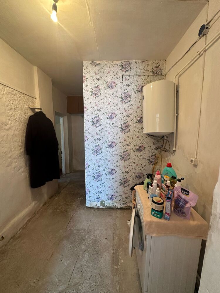 3-к. квартира 44 кв.м, 1/2