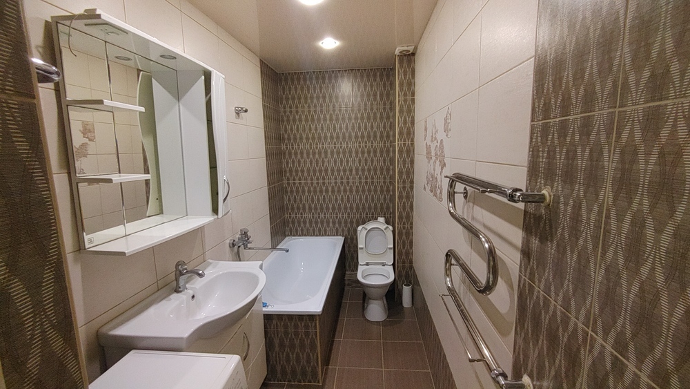 1-к. квартира 54 кв.м, 2/12
