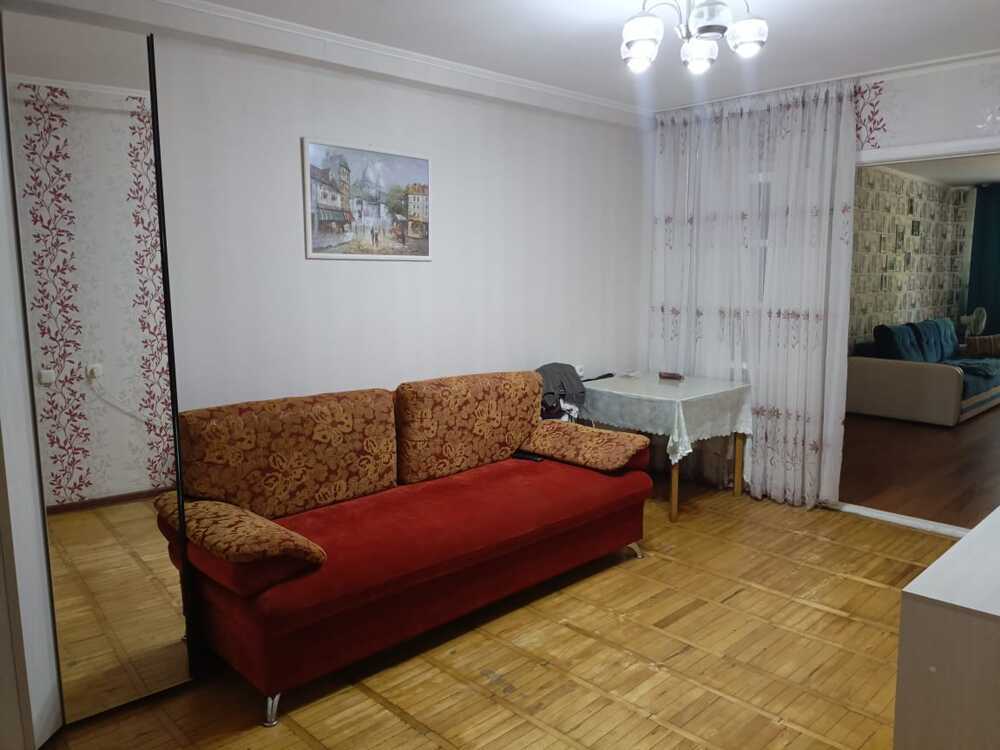 6-к. квартира 133 кв.м, 1/9