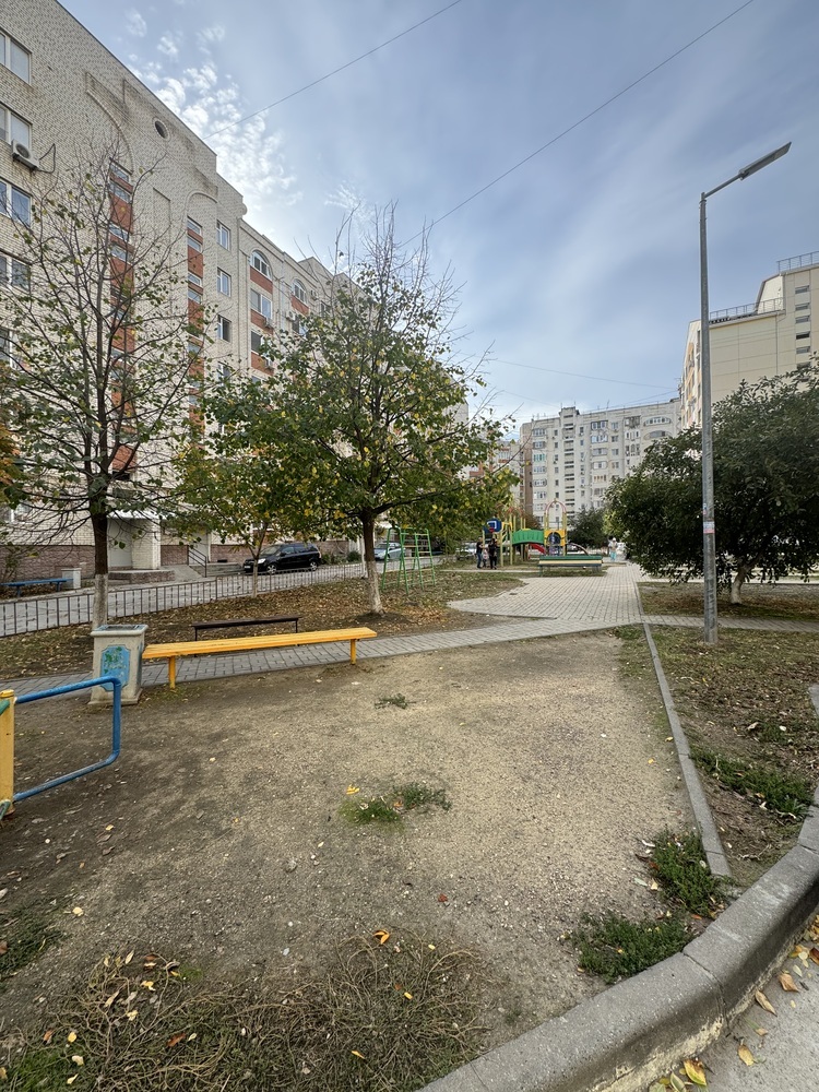 2-к. квартира 73 кв.м, 3/8