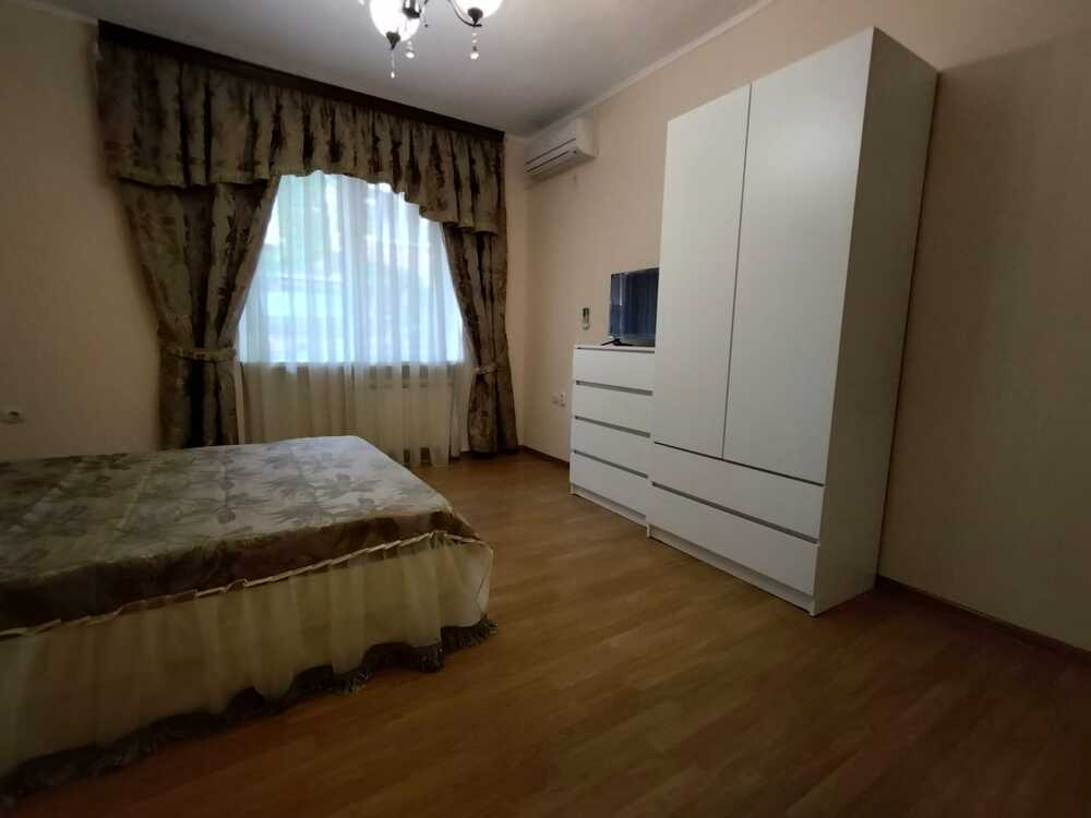 Таунхаус 263.4 кв.м на участке 1 сот