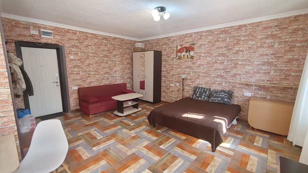 1-к. квартира 37 кв.м, 4/8