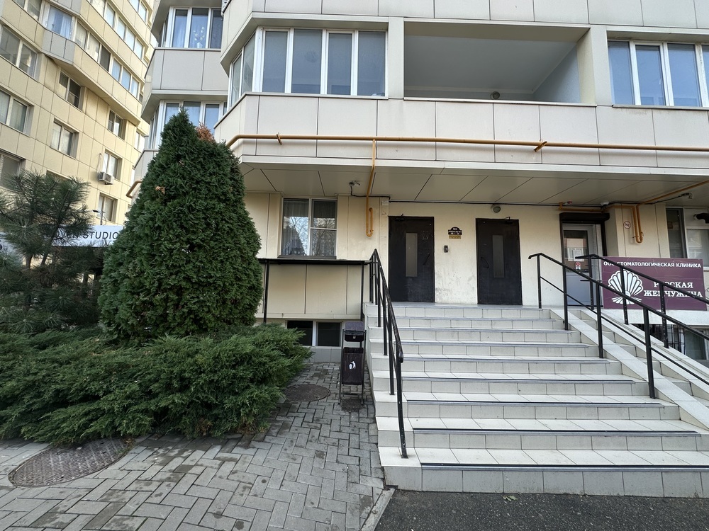 1-к. квартира 56.7 кв.м, 1/12